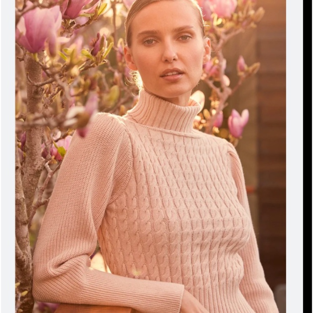 Hannah sweater, Misa los Angeles